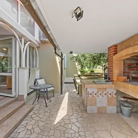 Villa Santa Sofia 2 *